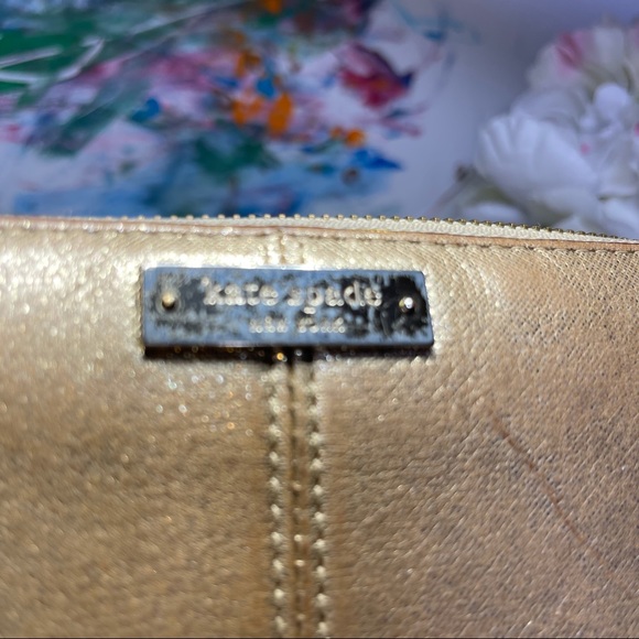 COPY - Kate Spade ♠️ New York leather gold wallet - Picture 8 of 9